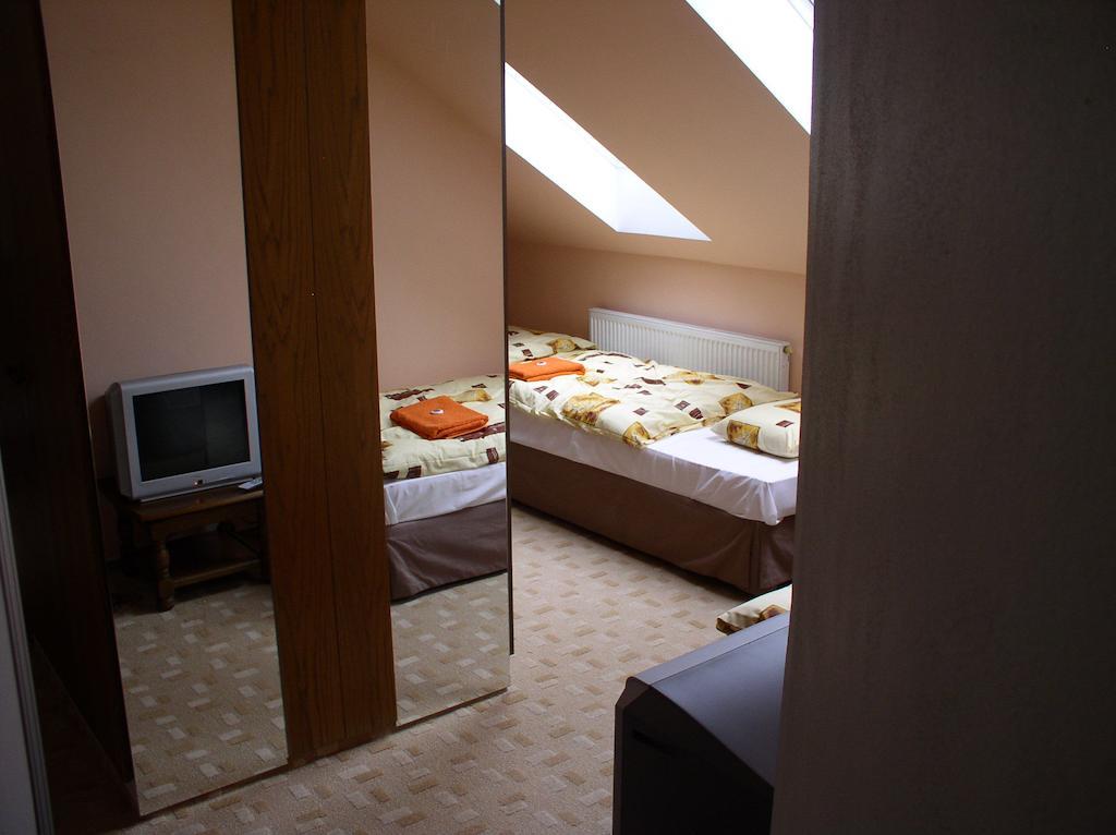 Penzion Rozkos Průhonice Buitenkant foto